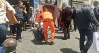 Torre Annunziata - Giovane extracomunitario si sente male e si accascia al suolo