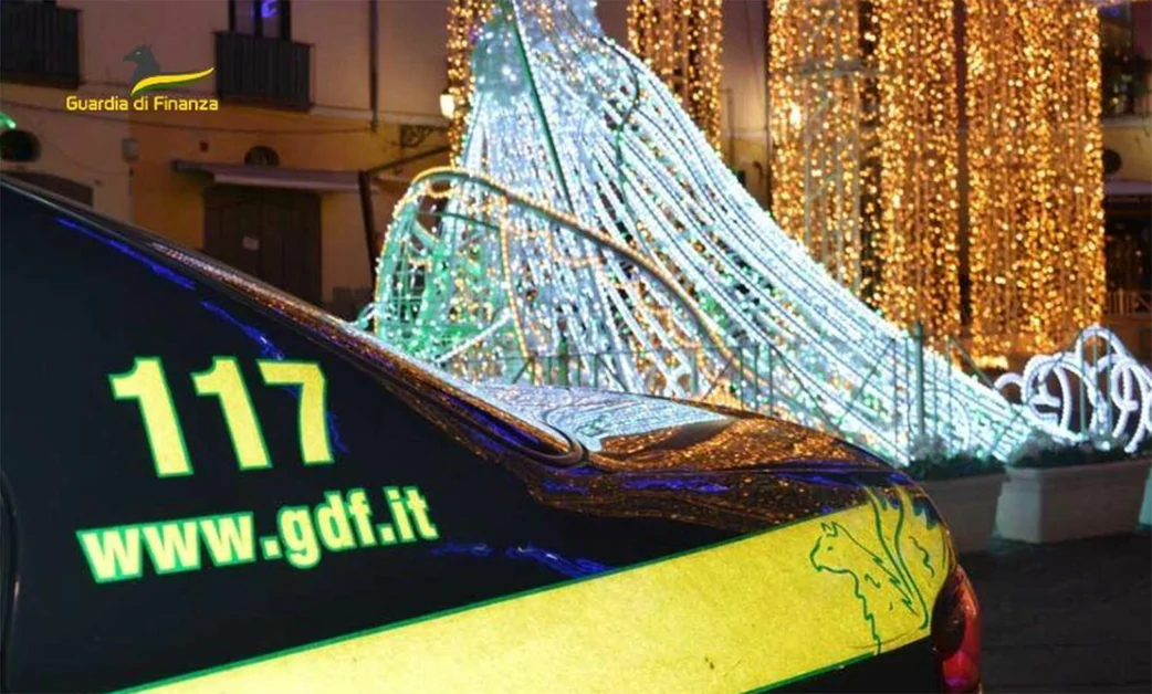 Luci d'Artista a Salerno, gara "pilotata": indagati funzionario comunale e imprenditore