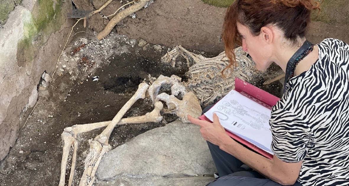 Pompei - Trovati gli scheletri di tre vittime dell'eruzione del 79 d.C.