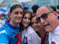 Scudetto Napoli, milanesi-napoletani in piazza Plebiscito: "Cose mai viste!"