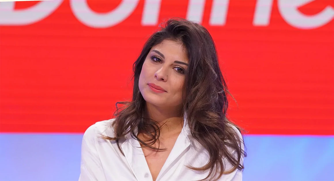 Giulia Cavaglià, cosa c'è dietro il tradimento del suo ex? C'entra il Grande Fratello Giulia Cavaglià, cosa c'è dietro il tradimento del suo ex? C'entra il Grande Fratello