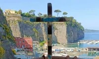 La Croce di Lampedusa in pellegrinaggio tra Sorrento e Castellammare