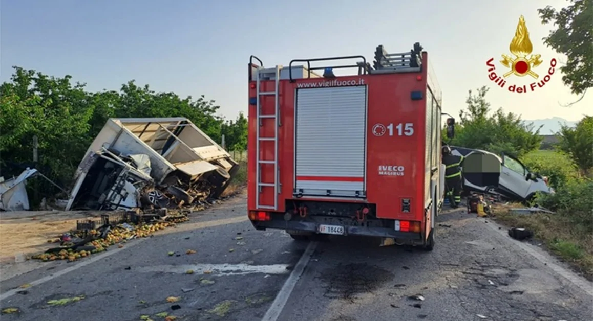 Incidente stradale nel Casertano: muore un ragazzo