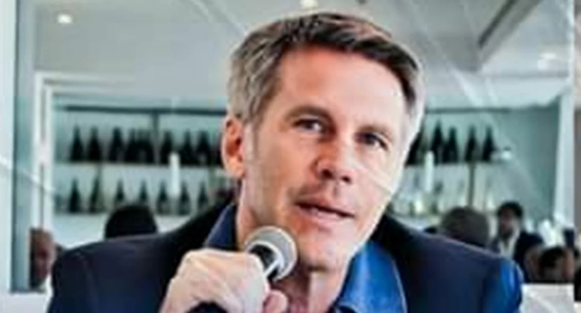 Portici - Emanuele Filiberto si presenta alla città: "Faremo grandi cose"