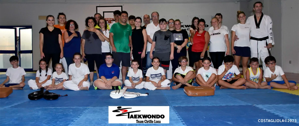 Taekwondo, allenamento figli-genitori: l'iniziativa a Torre Annunziata