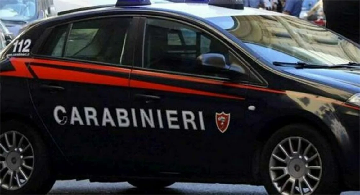 Operaio cade da una scala, in ospedale in codice rosso