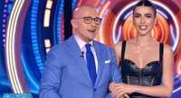 Grande Fratello, Alfonso Signorini "dimentica" Giulia Salemi: i social insorgono