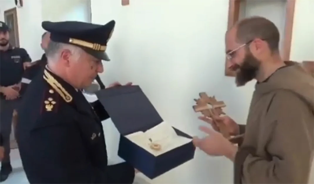 Rubate preziose reliquie di San Francesco, ritrovate dalla Polizia