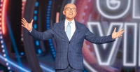 Grande Fratello, Alfonso Signorini annuncia l'ingresso di una nuova Vip