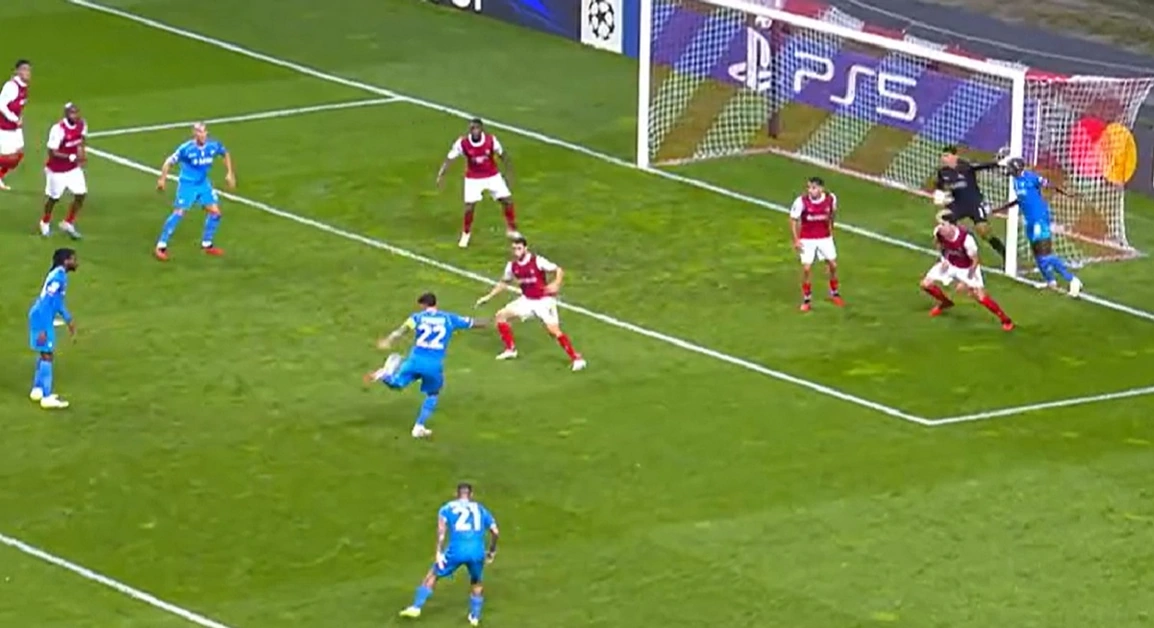 Champions League: Braga-Napoli 1-2. Vittoria sofferta ma che fa morale