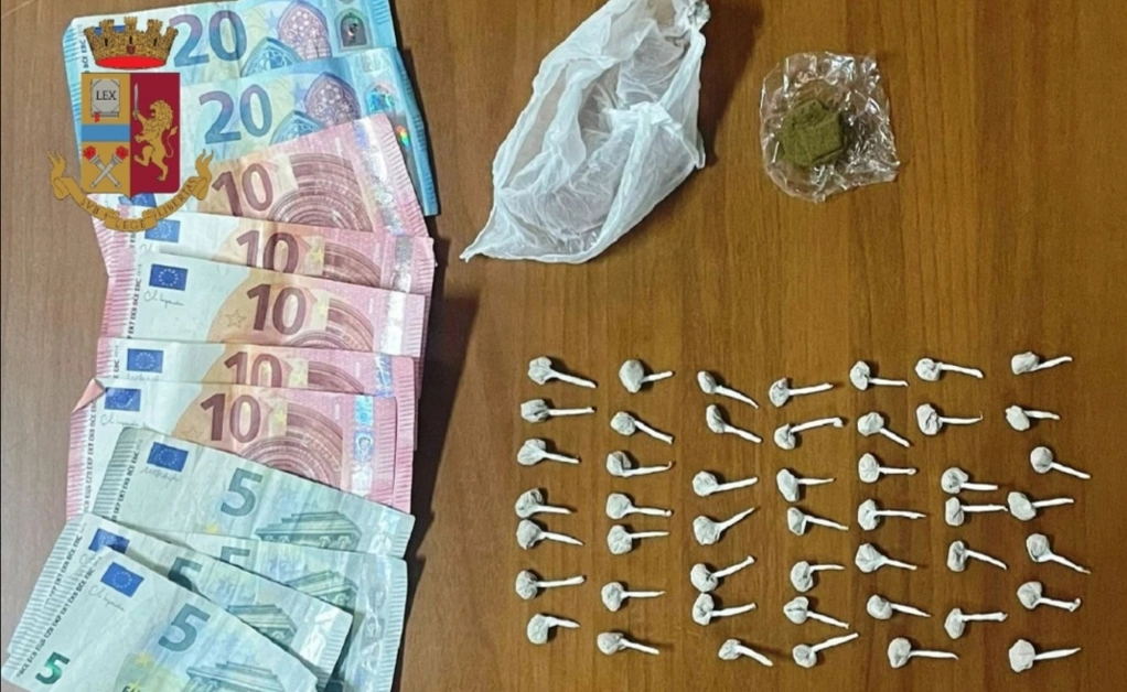 Spaccio di droga al Parco Verde, arrestati madre e figlio