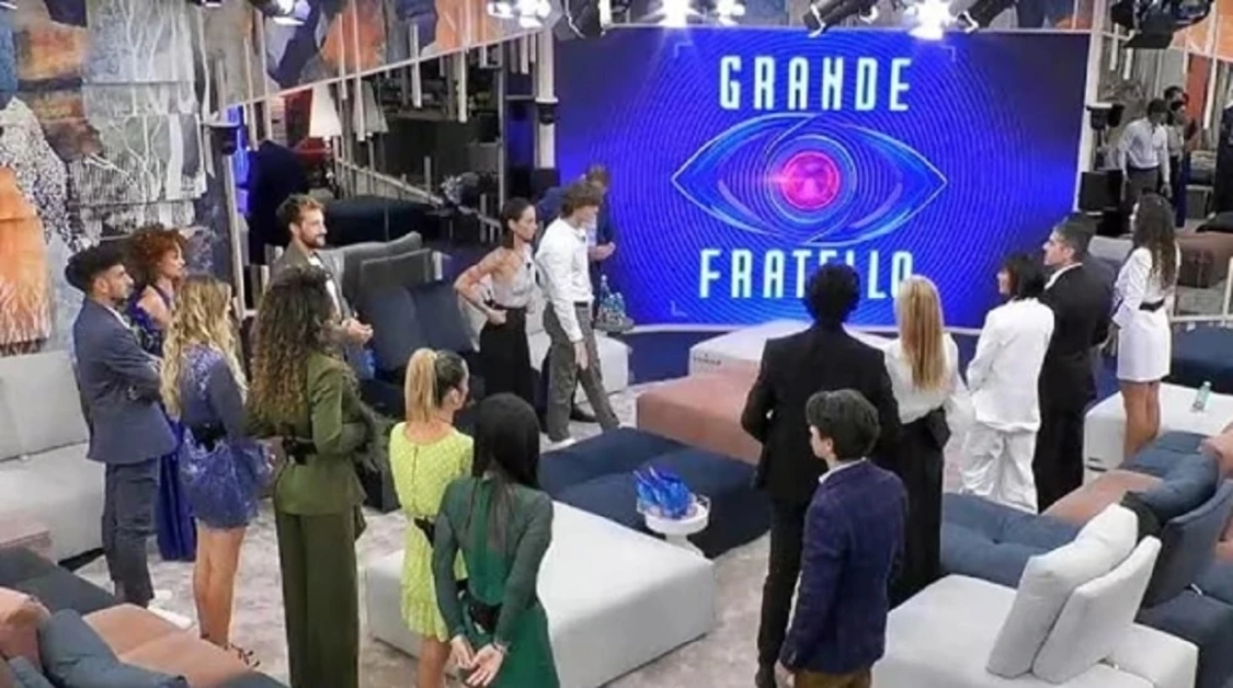 Grande Fratello, tornano Spartani e Persiani per "creare tensioni": il