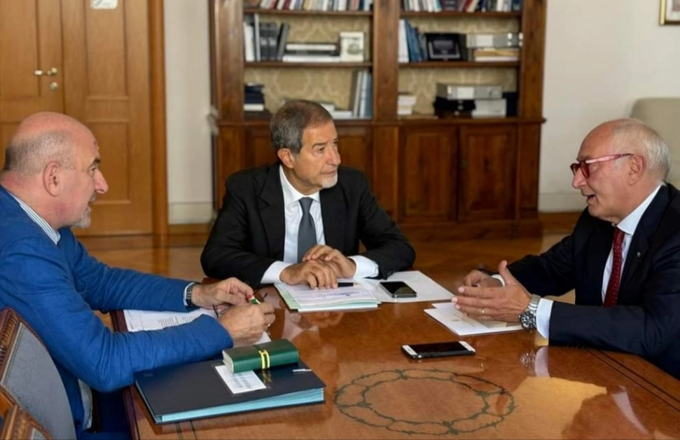 Campi Flegrei, il ministro Musumeci: "Decreto quasi pronto, stiamo facendo quanto necessario"