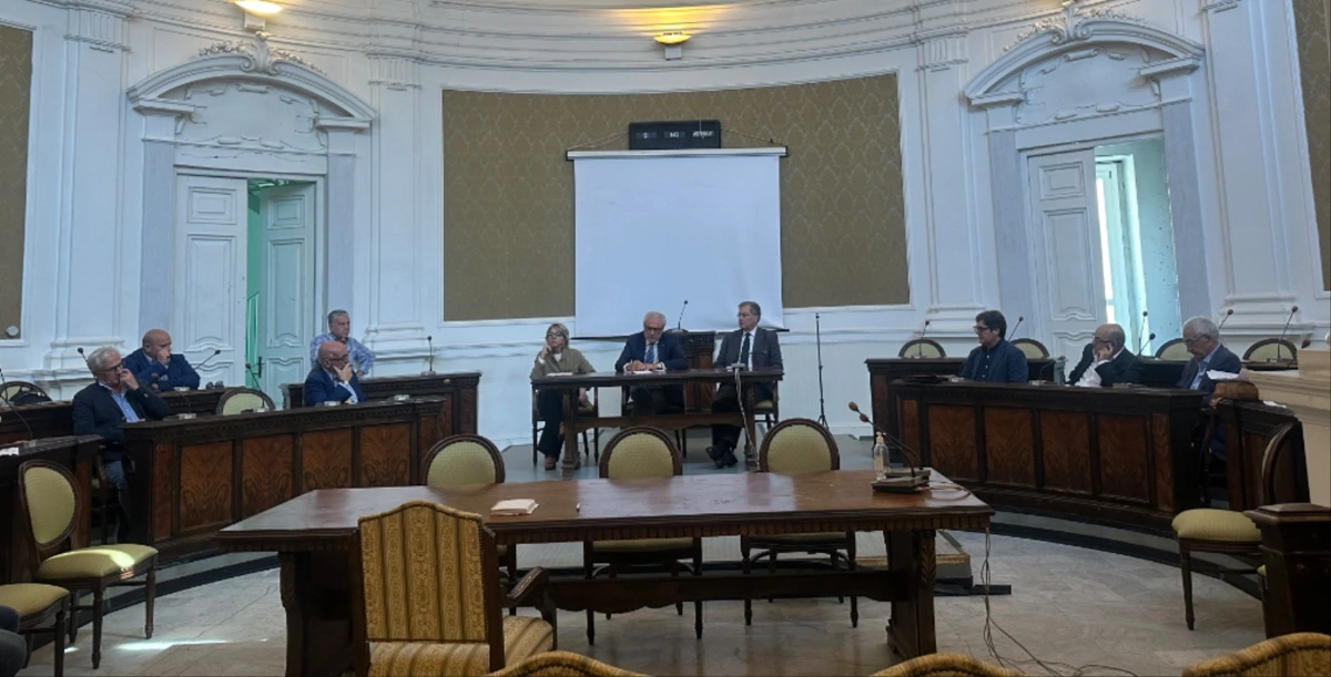 Sottopasso EAV a Castellammare di Stabia: ribadito il "no" di commercianti e politici