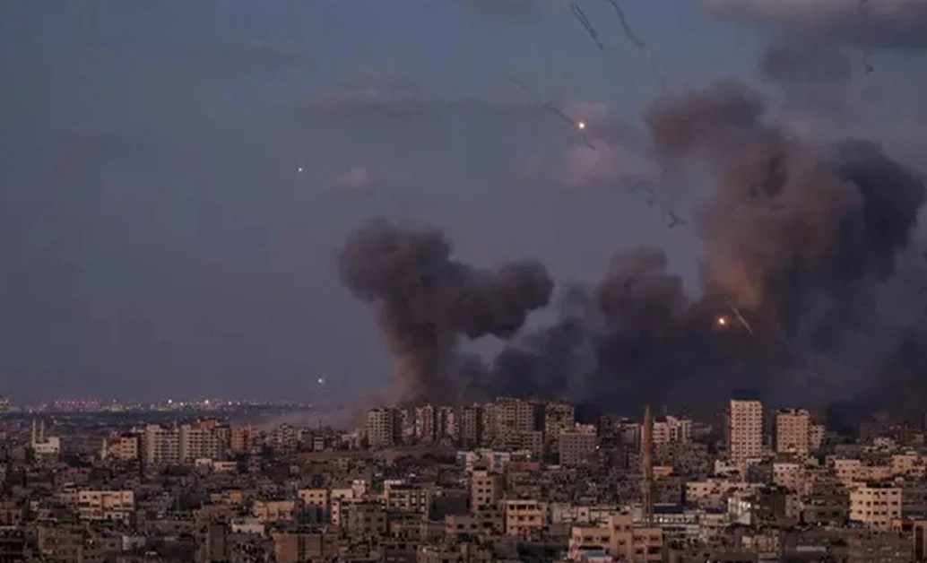 Inferno a Gaza: nella notte colpiti 150 obbiettivi di Hamas