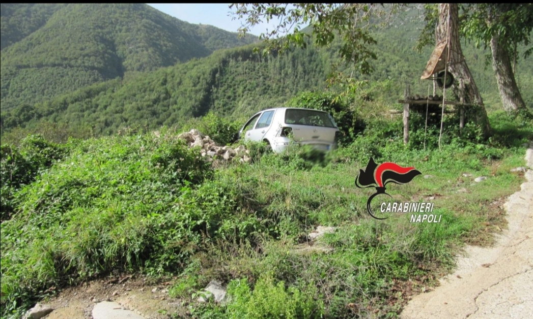 Discariche abusive sui Monti Lattari, tre denunce