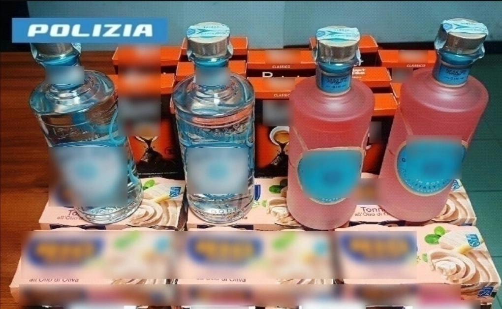 Furto in un supermercato in penisola sorrentina, arrestato 24enne