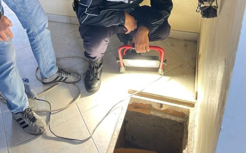 Scoperto covo della camorra durante lavori a un bene confiscato