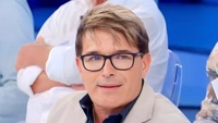 Maurizio torna sui social dopo l'addio a Uomini e Donne: "Vorrei sparare a zero, ma..."