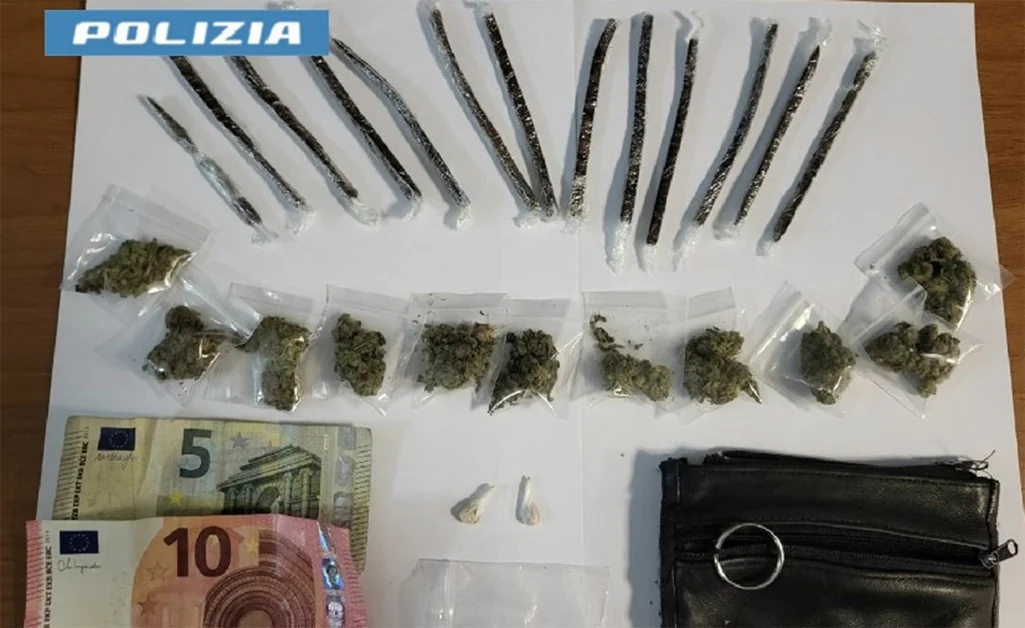 Spaccio di droga, arrestato un 26enne