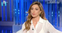 Belen Rodriguez, famosa conduttrice al veleno: "Sembra una santa"
