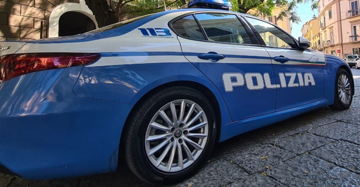 Spacciava droga caldondola dal paniere, arrestato