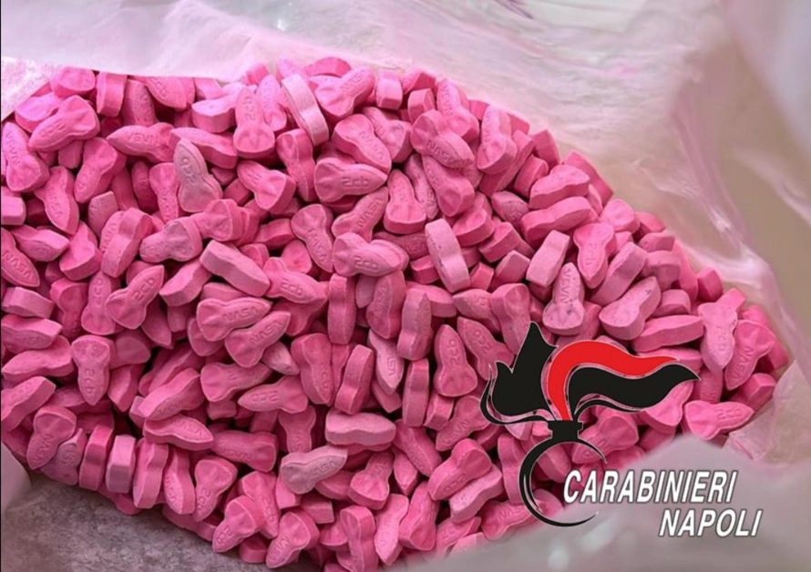 Droga dei ricchi, sequestro a Forcella. Tre arresti