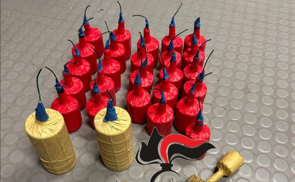Botti illegali in casa, un arresto a Boscoreale. Carabinieri trovano "bombe" artigianali