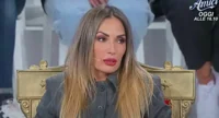 Uomini e Donne, insulti a Ida Platano: "Tro*a, impiccati". La reazione della tronista