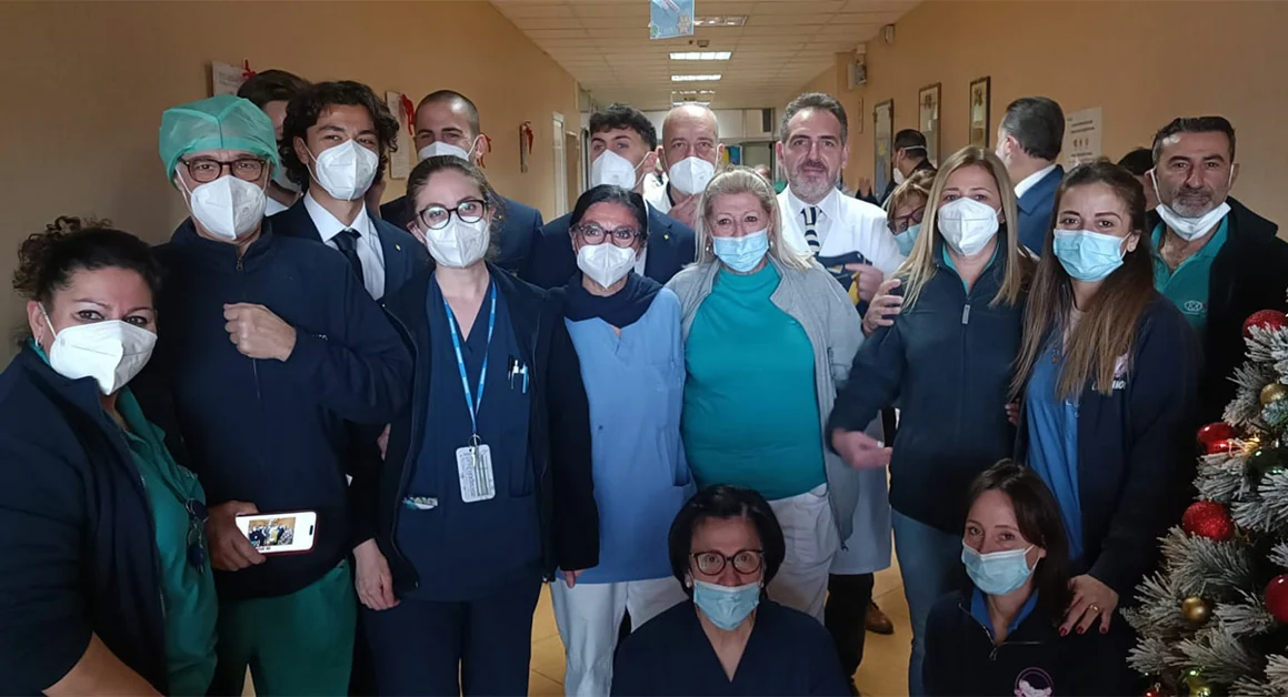 Castellammare - Giocatori della Juve Stabia in visita all'ospedale San Leonardo