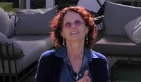 Grande Fratello, aereo per Beatrice: "Napoli ti ama". Lei li ringrazia: "Non ci siete cascati"