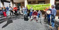 Torre Annunziata - Tammurriata contro le guerre: l'esibizione del gruppo 'Quelli della Curva'