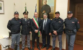 Torre del Greco - Encomio agli agenti che ritrovarono il bassorilievo di Palatucci