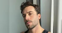 Andreas Muller furioso con un hater: "In qualche modo ti trovo!"