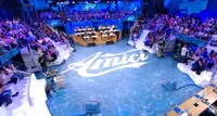 Amici 23, due ex allievi beccati insieme in un locale: "Cosa facevamo"