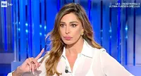 Belen Rodriuez firma con Warner Bros. Discovery e "fa fuori" Giulia De Lellis ed Elettra Lamborghini