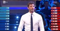 Stefano De Martino, parte bene il "nuovo" Affari Tuoi: i numeri della prima puntata