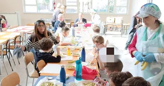 Torre del Greco - Sei nuove classi potranno usufruire del servizio di refezione scolastica