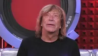 Grande Fratello, Enzo Paolo Turchi scoppia a piangere: "Questa cosa mi tortura"
