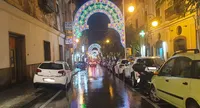 Torre Annunziata - Luminarie installate solo in una parte della città. Ecco perché