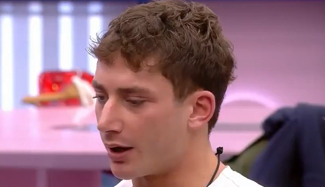 Grande Fratello, Tommaso Franchi deve tornare in Italia: la sua reazione spiazza