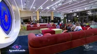 Grande Fratello: gieffine ideano un piano per nascondere un segreto, ma le telecamere le smascherano