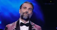 Grande Fratello, clamoroso retroscena su Luca Calvani: "Messaggi nascosti nei calzini"