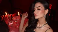 Demet Ozdemir: festa di compleanno. La sua tristezza: "Non c'è un uomo nella mia vita"