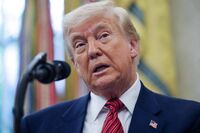 Trump avverte California: "Stop a uomini in sport femminile o blocco finanziamenti"