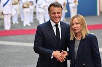 Italia-Francia, Meloni: "Con Macron rafforzato dialogo e coordinamento"