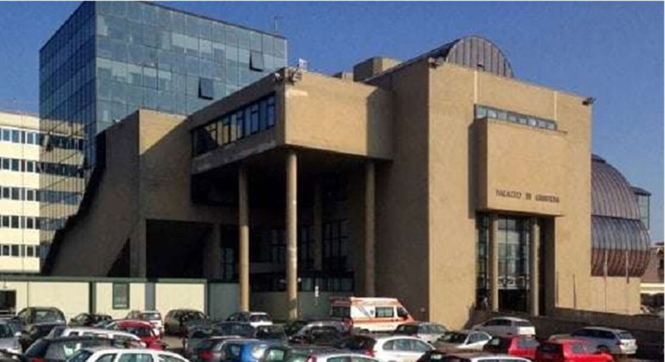 Castellammare - Sgomberate quattro unità abitative occupate abusivamente