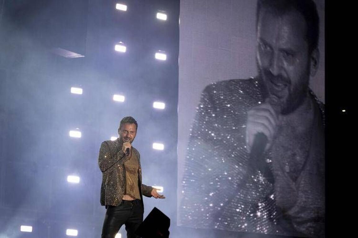 Cremonini: "Tour durerà due anni. Nella dieta niente alcol, zuccheri e social"