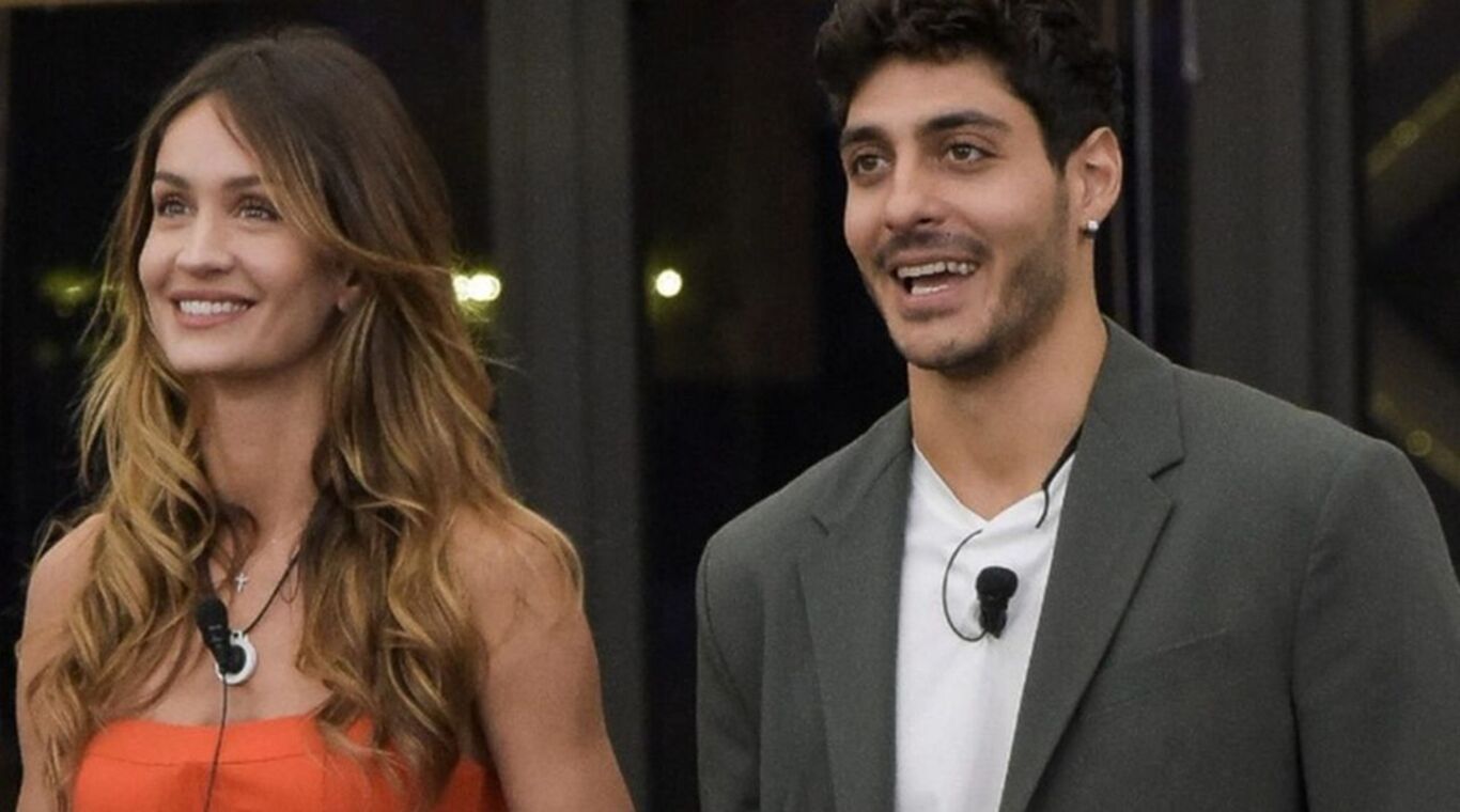 Grande Fratello, tra Helena e Javier la crisi è alle spalle: "Si sono abbracciati tutto il tempo"