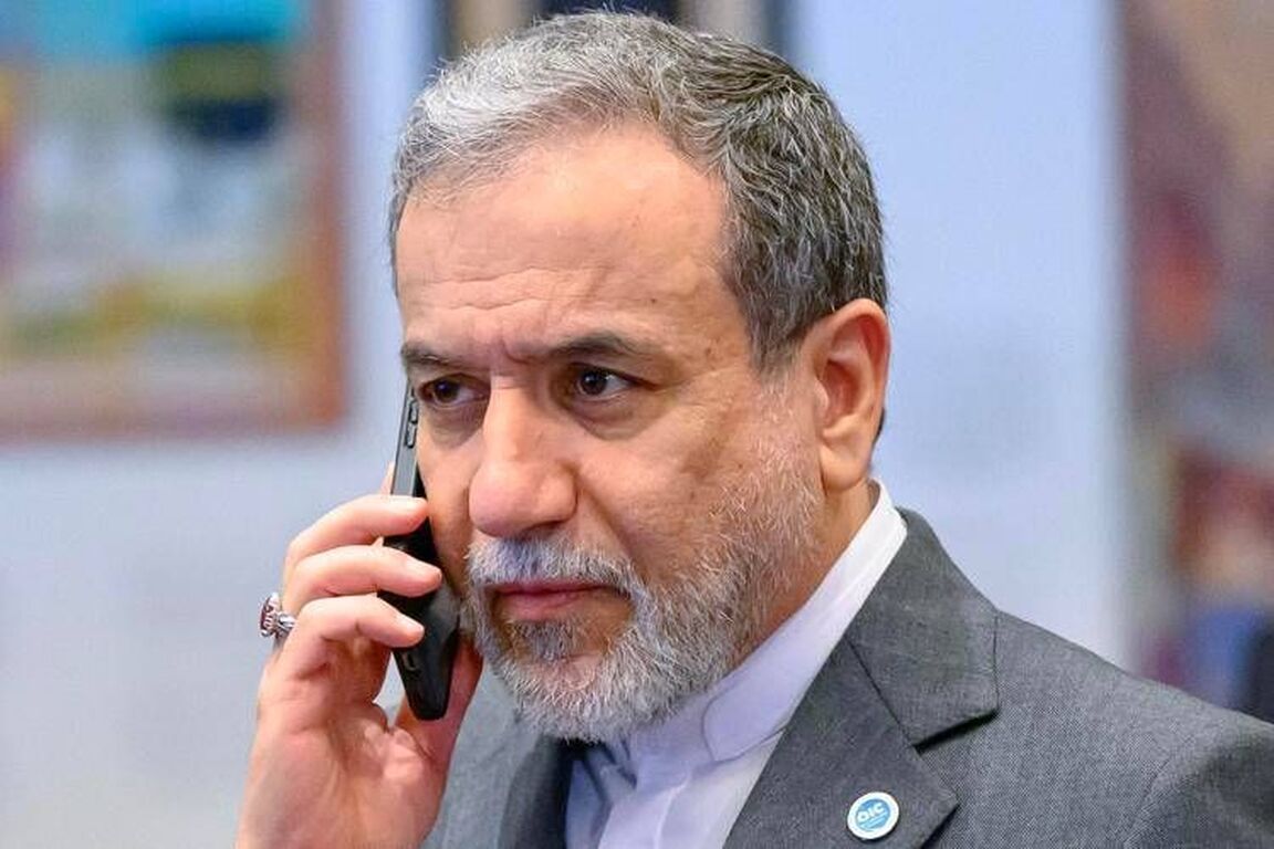 Iran: "Attacco Usa a siti nucleari avrà conseguenze eterne"